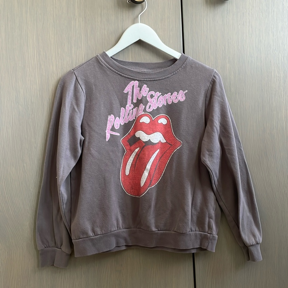 Girls Rolling Stones sweatshirt